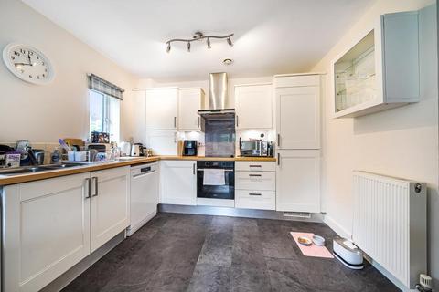 11 Bourdillon Gardens, Basingstoke, RG24 9GG