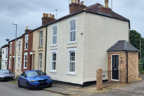 3 bedroom end of terrace house for sale, Redwell Road, Wellingborough, Northants NN8 5AX