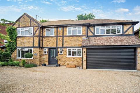 8 Newark Road, Windlesham, GU20 6NE