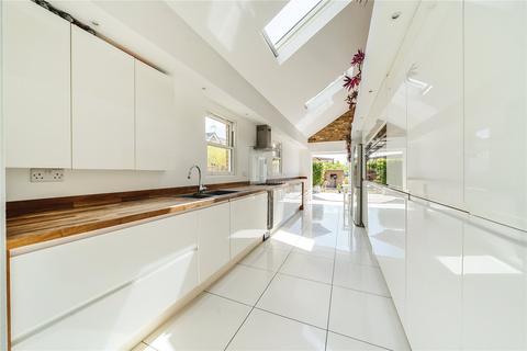 91 Gresham Road, Staines-upon-thames, TW18 2FB
