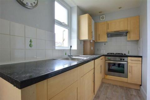 1 bedroom flat to rent, Kirkside Road, London SE3