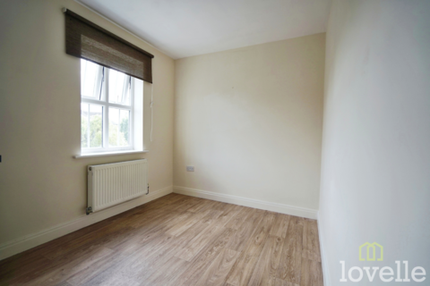 3 bedroom terraced house for sale, Birchwood View, Gainsborough DN21