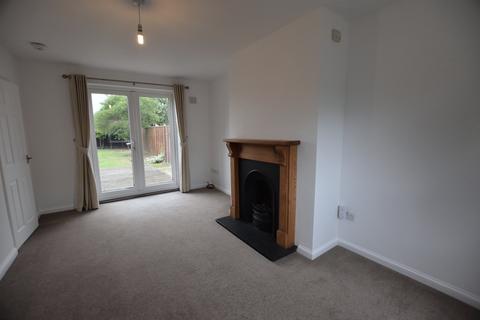 3 bedroom terraced house to rent, Rutland Road, Stamford, PE9