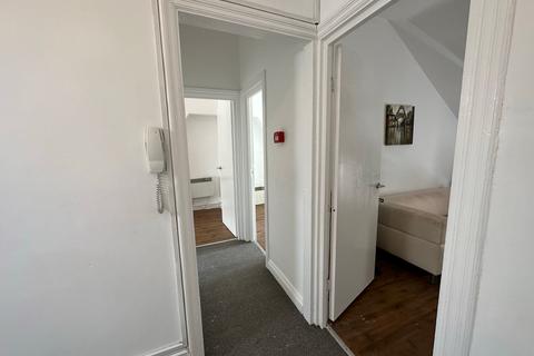 2 bedroom apartment to rent, Pen-Y-Lan Road, South Glamorgan, CF24