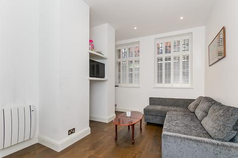 1 bedroom flat to rent, Collingham Gardens, London, SW5
