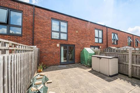 3 bedroom terraced house for sale, Friars Orchard, Gloucestershire GL1