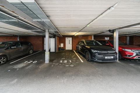 46 Friars Orchard, Gloucester, GL1 1GF