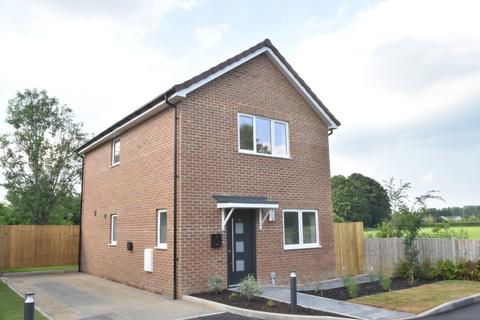 2 bedroom detached house to rent, Pound Road, East Peckham, Tonbridge, TN12