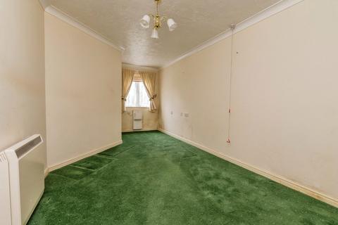1 bedroom retirement property for sale, Butts Road, Stanford-le-Hope SS17