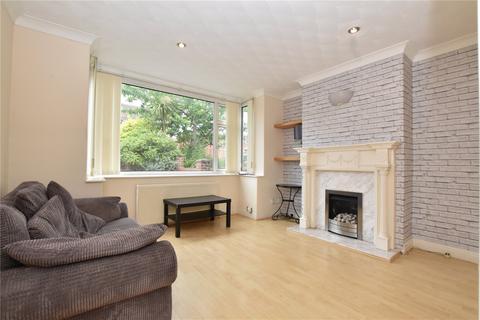 2 bedroom semi-detached house for sale, Bankfield Grove, Leeds, West Yorkshire