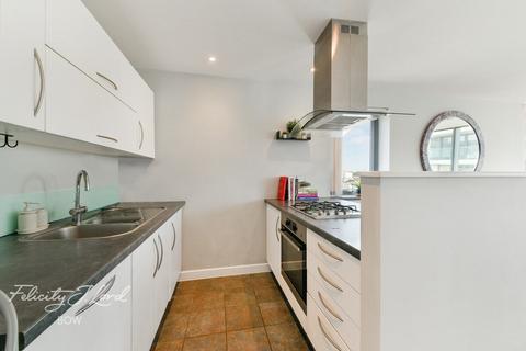 2 bedroom apartment for sale, Stainsby Road, London