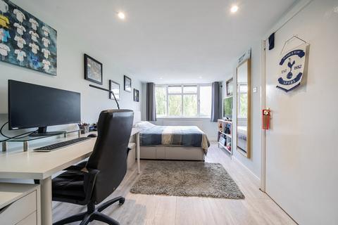 111 Cornwall Road, Ruislip, HA4 6AH
