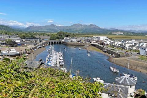 2 bedroom terraced house for sale, Garth Terrace, Porthmadog, Gwynedd, LL49