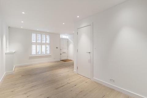 4 bedroom terraced house to rent, Radnor Walk, Chelsea, London, SW3