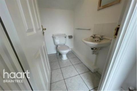 3 bedroom terraced house to rent, Martens Meadow