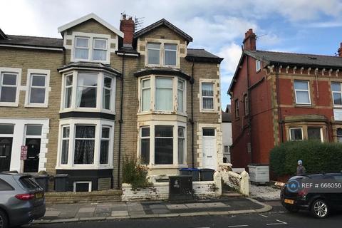 4 bedroom end of terrace house for sale