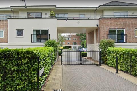 3 bedroom flat to rent, Mill Pond Close,  London, SW8