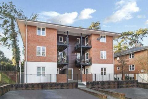 2 bedroom flat to rent, 18 Grange Close, Winchester