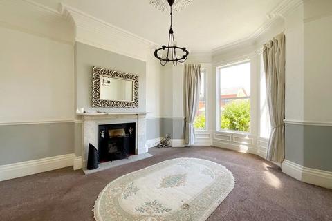 6 bedroom semi-detached house for sale, Ash Street, Southport PR8