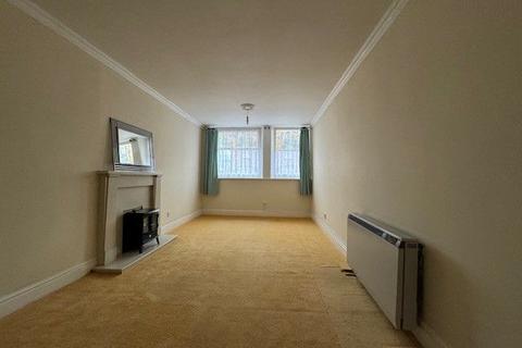 1 bedroom ground floor flat for sale, Flat 4, Victoria Apartments, 3 Bastion Road, Prestatyn, LL19 7ES