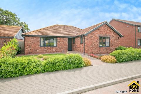 3 bedroom detached bungalow for sale, Dunningham Drive Raydon, Ipswich, Suffolk, IP7