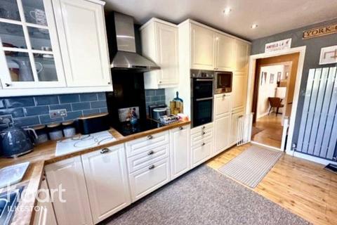 4 bedroom detached house for sale, Ladywood Road, Ilkeston