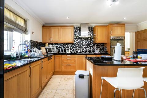 4 bedroom semi-detached house for sale, Firs Park Gardens, London, N21