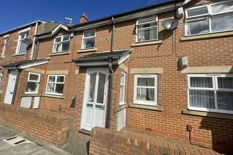 2 bedroom flat for sale, Charnwood Court, Leighton Street, South Shields, Tyne and Wear, NE33 3BF