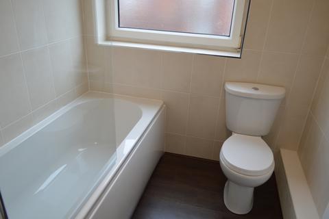 2 bedroom terraced house to rent, Hugh Street, Castleford, WF10