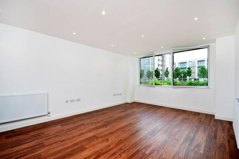 2 bedroom flat to rent, Great West Quarter, Brentford, TW8