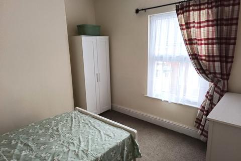 1 bedroom terraced house to rent, Alexandra Road, Swadlincote