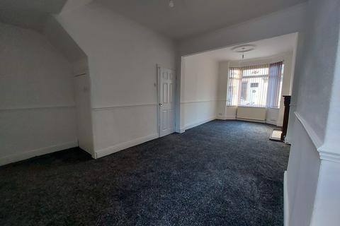 2 bedroom terraced house to rent, Maltby Street, Middlesbrough TS3