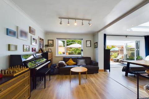 3 bedroom terraced house for sale, Victoria Street, Aylesbury HP20