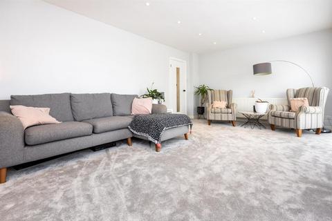 38 Chantry Heath Crescent, Knowle, Solihull, B93 9NH
