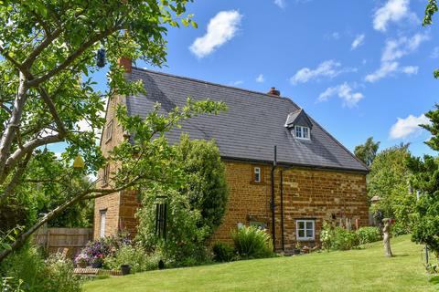 4 bedroom cottage for sale, Old School Lane, Blakesley, NN12