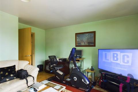 1 bedroom flat for sale, Aspinall Street, Middleton, Manchester, M24