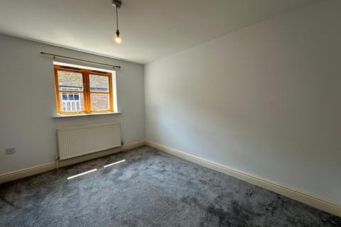 2 bedroom mews to rent, Chapel Street, Hythe, CT21