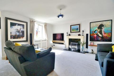 2 bedroom property for sale, Canford Cliffs