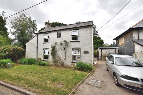 3 bedroom detached house to rent, Silver Street, Hordle, Lymington, Hampshire. SO41 0FN