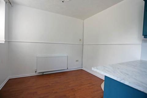 3 bedroom semi-detached house to rent, Marston Close, Dagenham