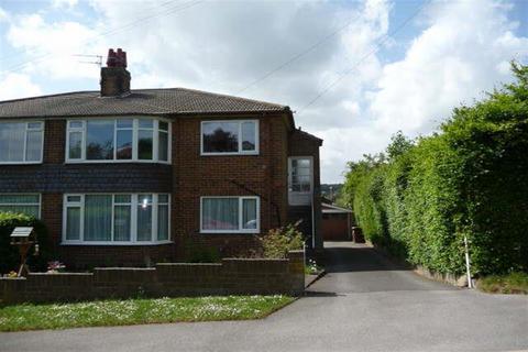 2 bedroom apartment to rent, Carr Bridge Drive, Cookridge, LS16