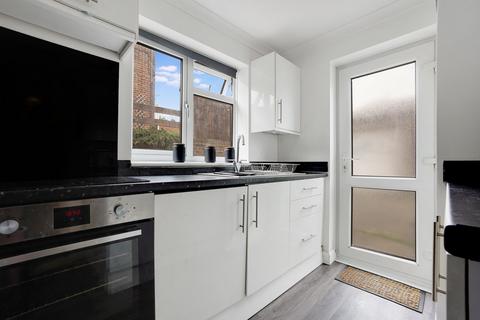 2 bedroom maisonette for sale, Mansel Drive, Rochester, ME1