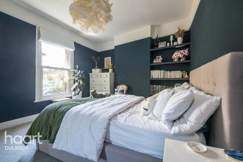 8b Piermont Road, London, SE22 0LN