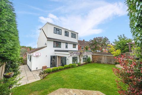 4 bedroom detached house for sale, Oak Tree Road, Milford, Godalming, GU8