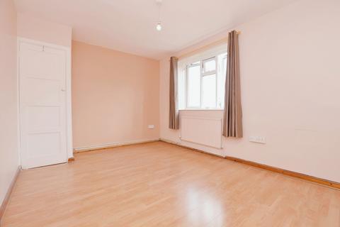 1 bedroom flat to rent, Peckham Park Road Peckham SE15