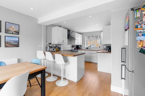 14 Chapmans Way, Over, Cambridge, CB24 5PZ