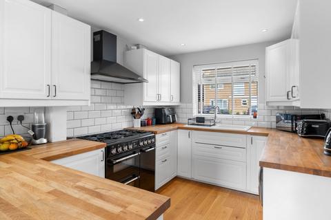 14 Chapmans Way, Over, Cambridge, CB24 5PZ