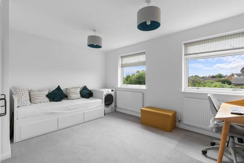 14 Chapmans Way, Over, Cambridge, CB24 5PZ