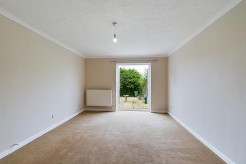 2 bedroom end of terrace house to rent, Michaelmas Court, GL1