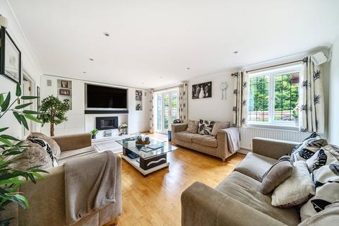 5 bedroom detached house for sale, Berrington Drive, East Horsley, KT24